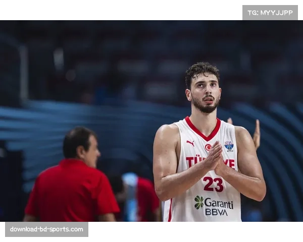 申京三双数据亮眼但防守端对位效率成火箭体系软肋